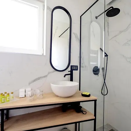 The Lion Pensión Zadar