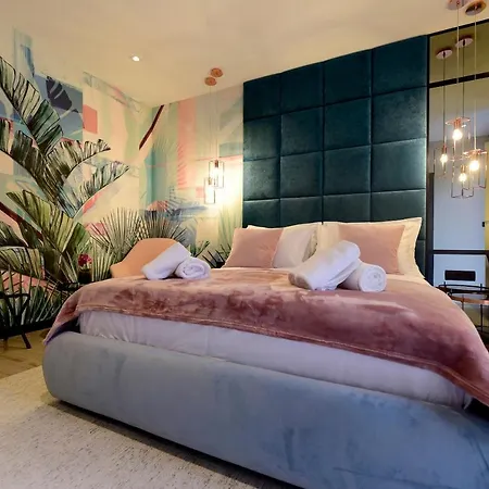 The Lion ゲストハウス