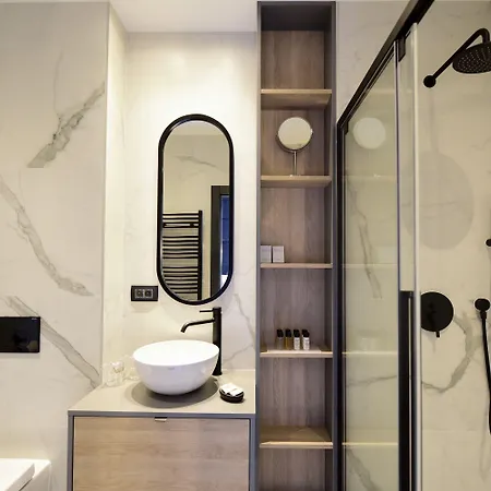 ゲストハウス The Lion ザダル